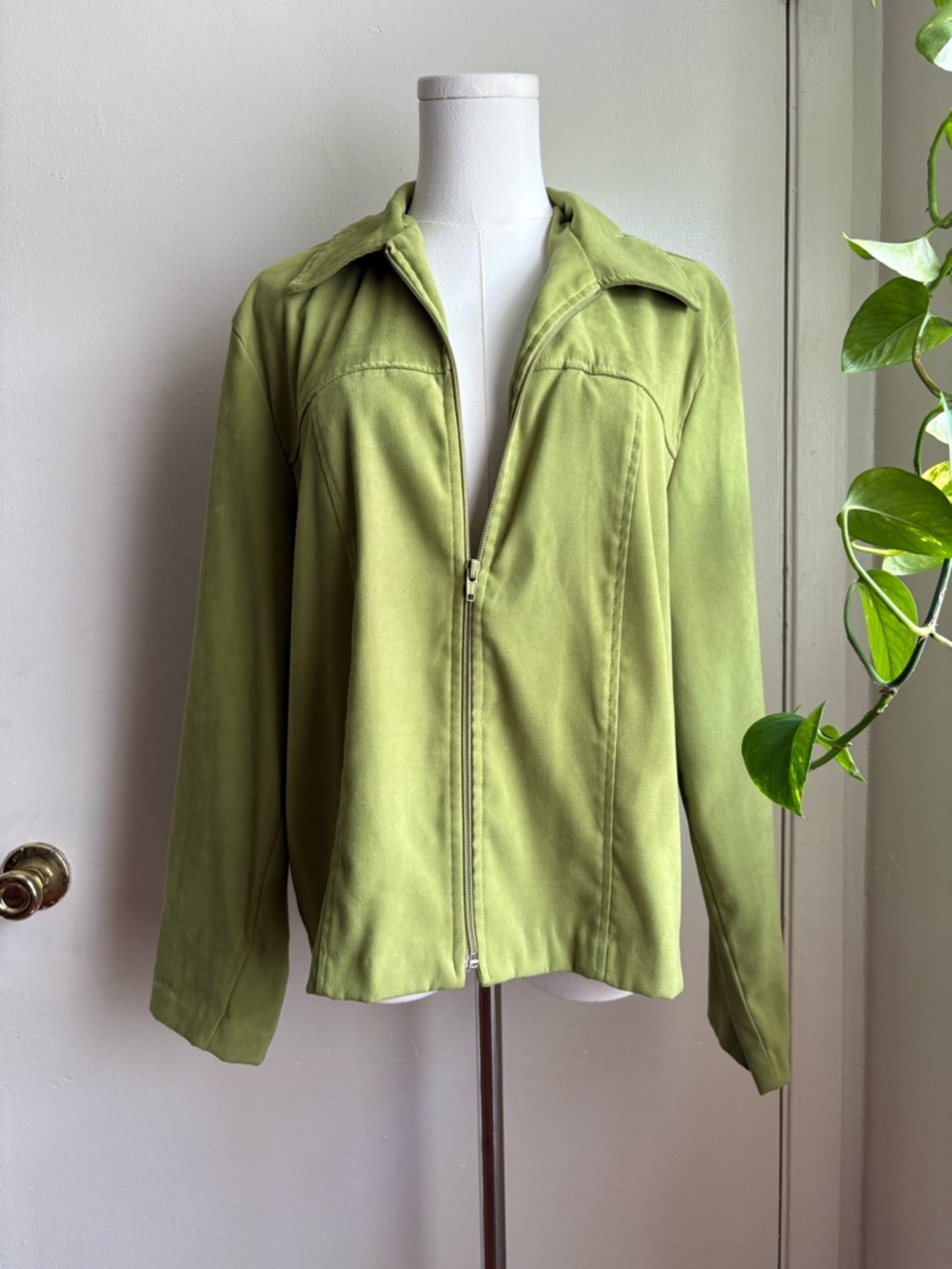 vintage 90s CLIO lime green zip up lightweight jacket